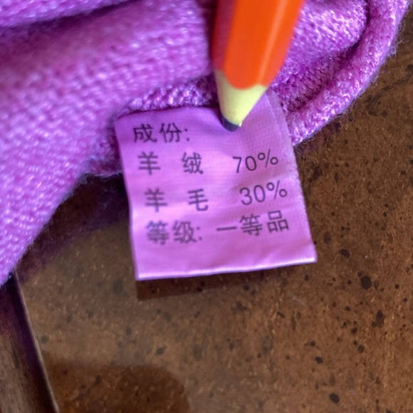 cashmere & wool beatiful pink sweater size small - Picture 7 of 8